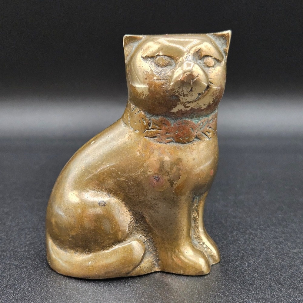Vintage Solid Brass Cat Figurine Etched Collar Sitting Kitten Statue 3.75 Inch